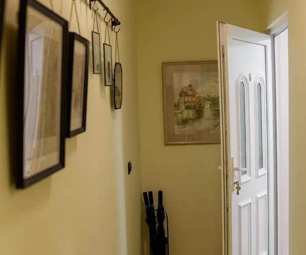 New Iorga5 Oldcity Selfcheckin Apartman